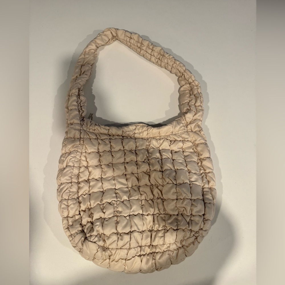 NWOT! Large quilted carryall bag